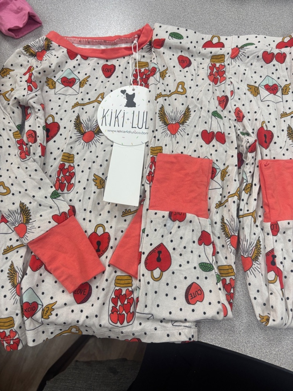 Girls' Coral Heart Print Pajama Set - Kids